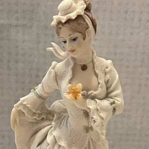 Florence Giuseppe Armani Figurine 1996 Little Butterfly 10.5 inches #0297F Italy